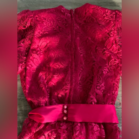 Pink handmade lace dress - Picture 4 of 5